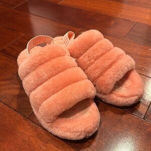Women’s light pink Uggs Fur Slingback